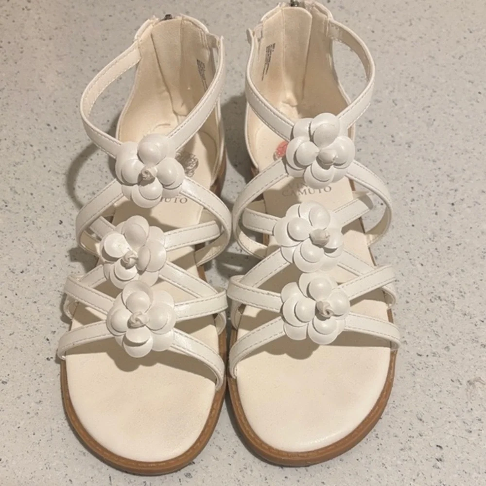 Vince Camuto Youth Girls 3D Floral White Strappy Gladiator Sandals Size 4
